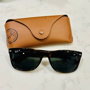 Like New Rayban Polarized New Wayfarers Tortoise - RB2132 - 902/58 - 58-18
